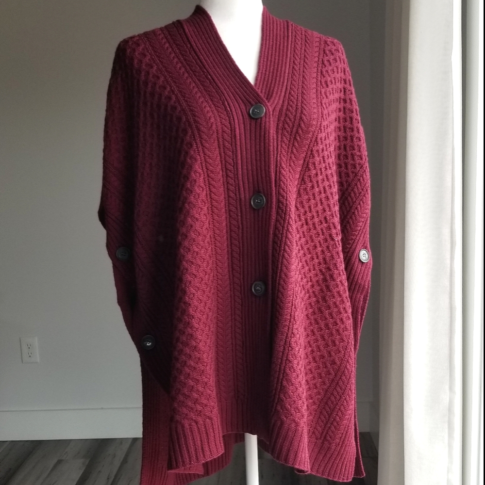 Martha Stewart 100% Merino Wool Poncho cardigan